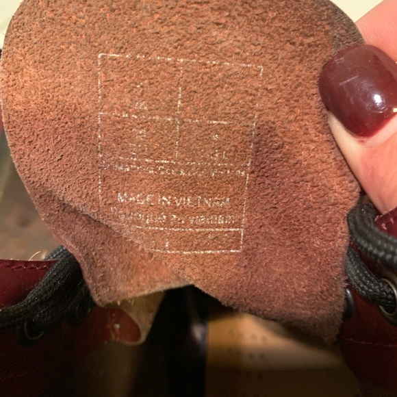 Dr. Martens 1460 Cherry Red Smooth Leather  Lace-Up Boots men’s size 6, women 7 - Picture 6 of 8